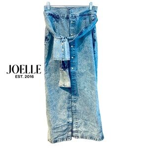 🇨🇦⚜️Joelle Collection Small Blue Jeans Skirt Queen Gold Snaps belt LIKE NEW🇨🇦⚜️